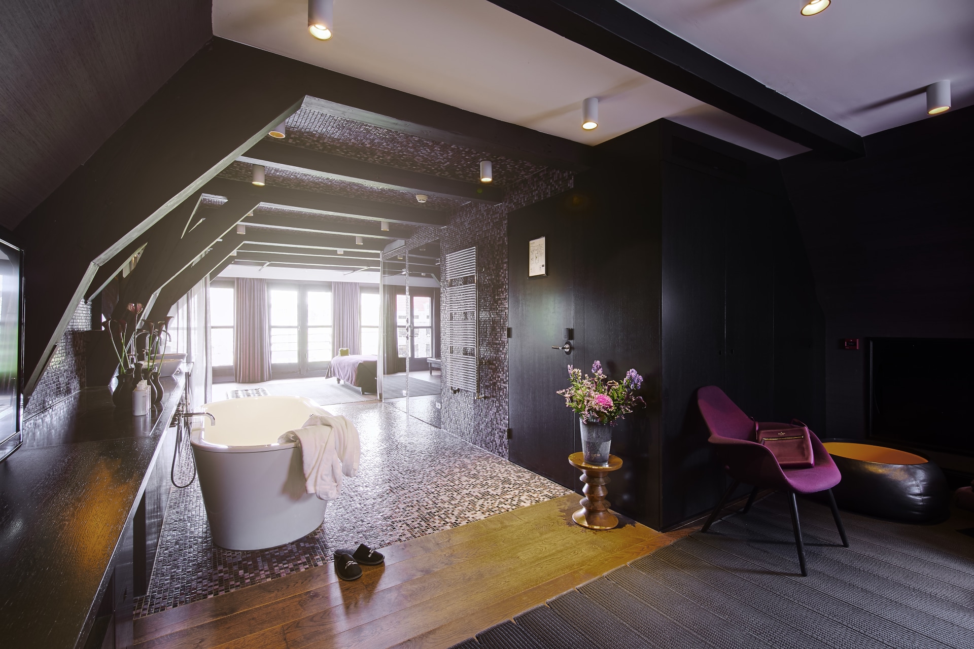 Innenansicht des Badezimmers des Best Zimmers des  Canal House Amsterdam